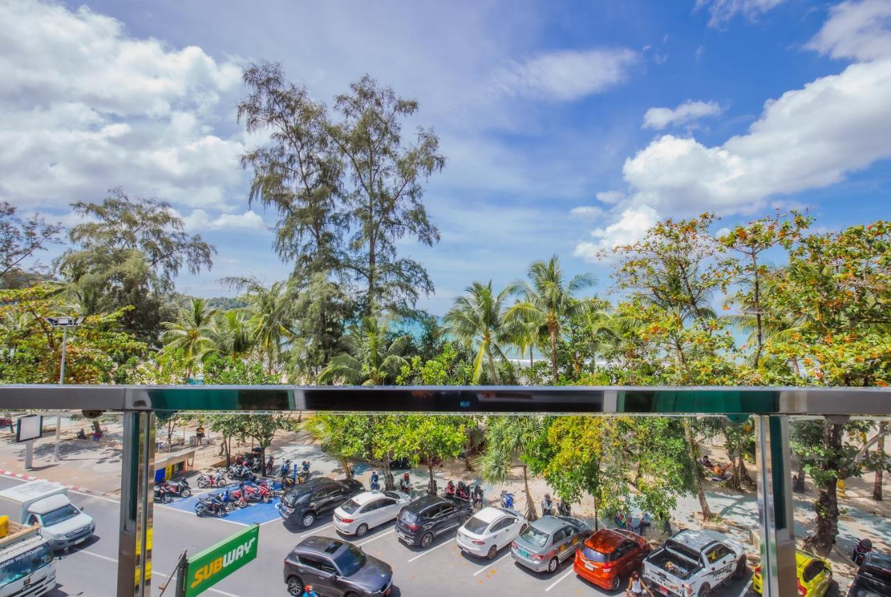 Time Out Hotel Patong Exterior foto